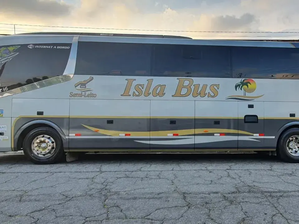 ônibus fretado para excursão religiosa